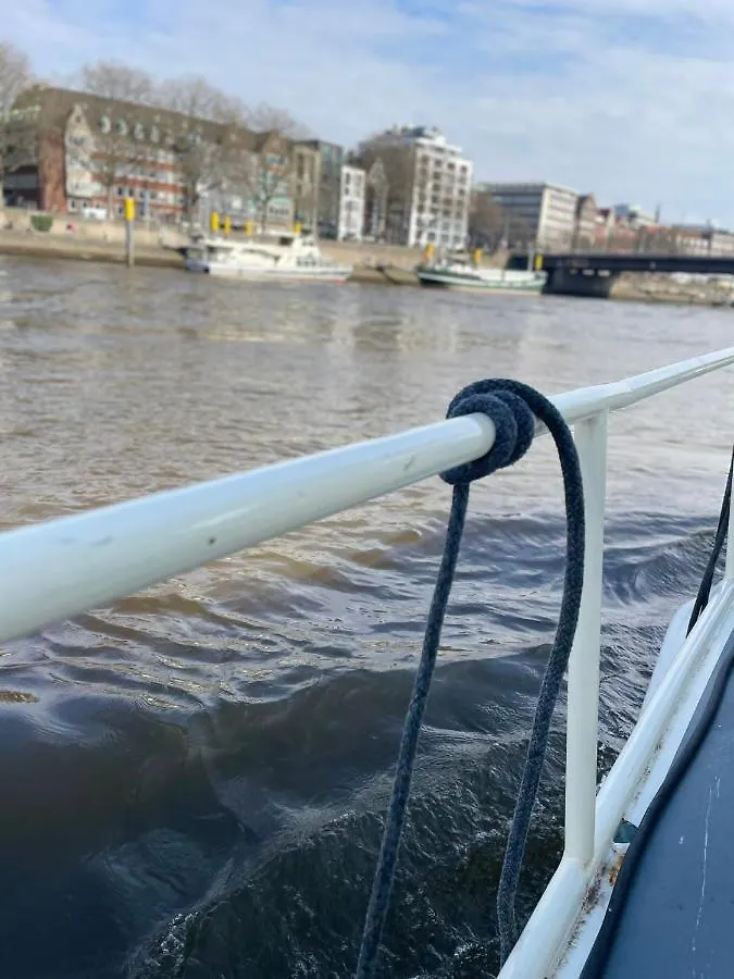 Suesses Motorboot - Bremen Ueberseestadt 0*,  Germany